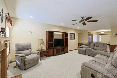 304 Chinkapin Circle, Englewood, OH 45315 - Photo 9