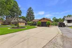 21 Dorchester Dr, Clayton, OH 45415 - Photo 3