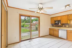 21 Dorchester Dr, Clayton, OH 45415 - Photo 11