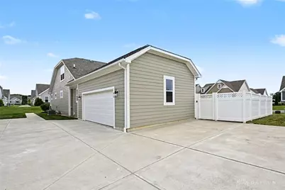 5004 Pepperwell Circle, Sugarcreek Twp, OH 45440 - Photo 39