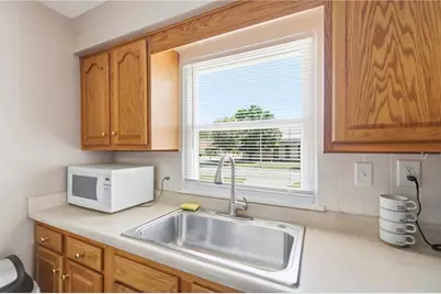 1065 Patterson Road, Dayton, OH 45420 - Photo 13
