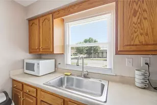 1065 Patterson Rd, Dayton, OH 45420 - Photo 13