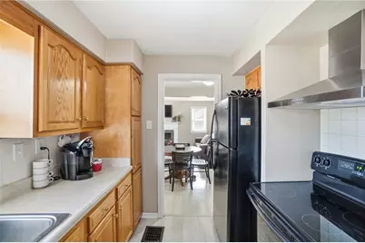 1065 Patterson Road, Dayton, OH 45420 - Photo 11
