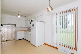 810 Meadow Ln, Troy, OH 45373 - Photo 5