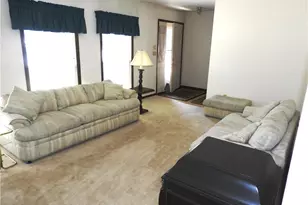 4024 Loop Dr, Englewood, OH 45322 - Photo 3