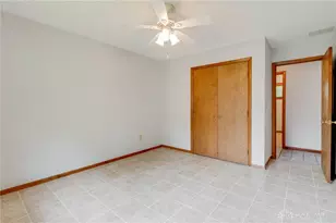955 S High St, Yellow Springs Vlg, OH 45387 - Photo 17