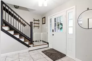 1419 King Richard Pkwy, West Carrollton, OH 45449 - Photo 5