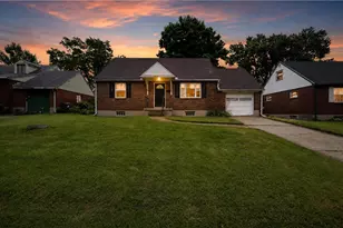 4022 Foxboro Dr, Dayton, OH 45416 - Photo 1