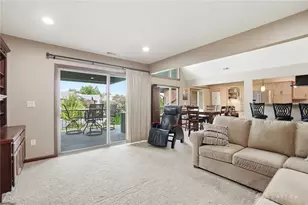 1949 Washington South Dr, Washington Twp, OH 45458 - Photo 9