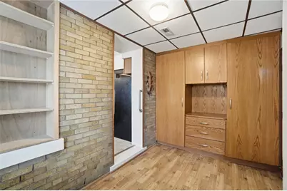 4315 Sullivan Avenue, Cincinnati, OH 45217 - Photo 11