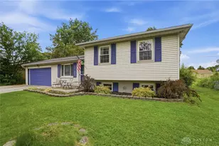 245 Grantwood Dr, West Carrollton, OH 45449 - Photo 3