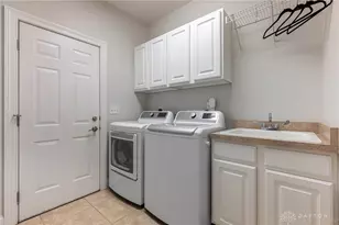 1377 Timshel St, Sugarcreek Twp, OH 45440 - Photo 35