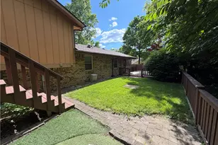 2709 Pine Valley Ct, Butler Twp, OH 45414 - Photo 5