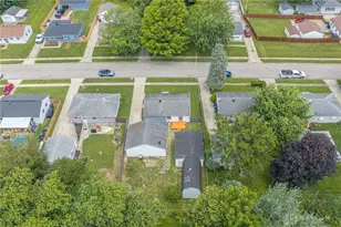 5374 Pickford Dr, Dayton, OH 45432 - Photo 3