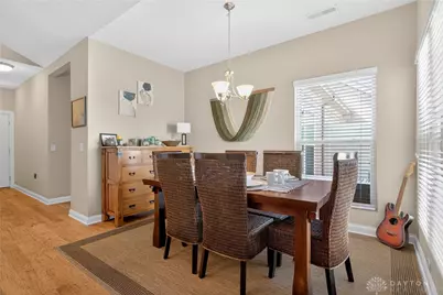 2484 Locust Hill Blvd, Beavercreek, OH 45431 - Photo 13
