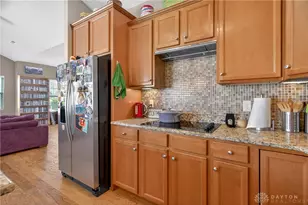 2484 Locust Hill Blvd, Beavercreek, OH 45431 - Photo 17