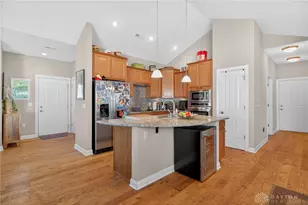 2484 Locust Hill Blvd, Beavercreek, OH 45431 - Photo 13