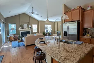 2484 Locust Hill Blvd, Beavercreek, OH 45431 - Photo 33