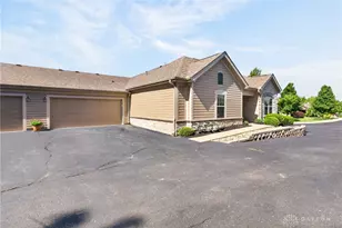 2484 Locust Hill Blvd, Beavercreek, OH 45431 - Photo 25