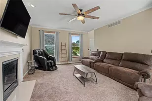 2675 Walnut Ridge Dr, Troy, OH 45373 - Photo 9