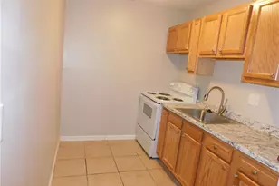 334 Blackwood Ave Apt 3 Ave, Dayton, OH 45403 - Photo 3