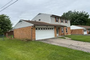 7611 Shepherdess Dr, Huber Heights, OH 45424 - Photo 3