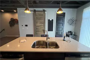 520 E 2nd St, Dayton, OH 45402 - Photo 21