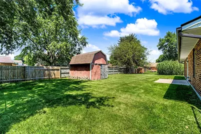 8781 Emeraldgate Drive, Huber Heights, OH 45424 - Photo 29