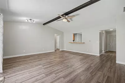 8781 Emeraldgate Drive, Huber Heights, OH 45424 - Photo 15