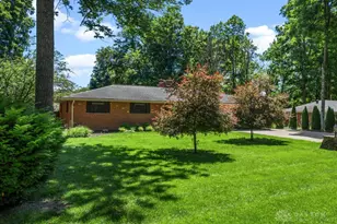 1402 Fudge Dr, Beavercreek, OH 45434 - Photo 3