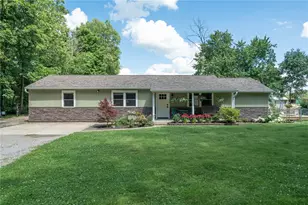 242 N Bickett Rd, Xenia, OH 45385 - Photo 1
