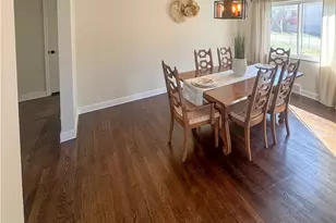 1121 Far Hills Ave, Oakwood, OH 45419 - Photo 5