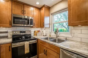 948 Westminster Pl, Dayton, OH 45419 - Photo 9