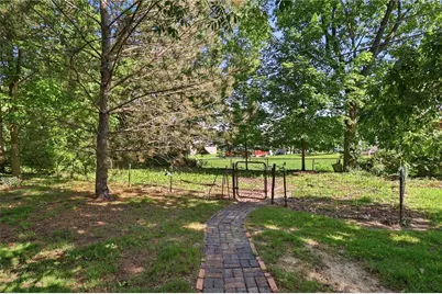 2504 Cross Country Road, Beavercreek, OH 45431 - Photo 41