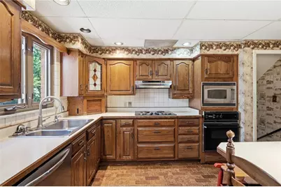 2504 Cross Country Road, Beavercreek, OH 45431 - Photo 13