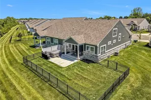 1719 Glade Valley Dr, Washington Twp, OH 45458 - Photo 3