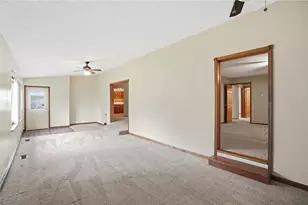 1700 W Sparrow Rd, Green Twp, OH 45502 - Photo 35