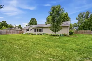1700 W Sparrow Rd, Green Twp, OH 45502 - Photo 31