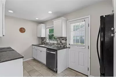 630 Hadley Avenue, Dayton, OH 45419 - Photo 11