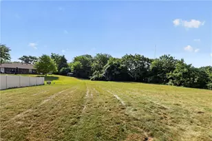 8258 Ivy Glen Cir, Huber Heights, OH 45424 - Photo 3