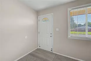 11 Hillgard St, Trotwood, OH 45426 - Photo 5