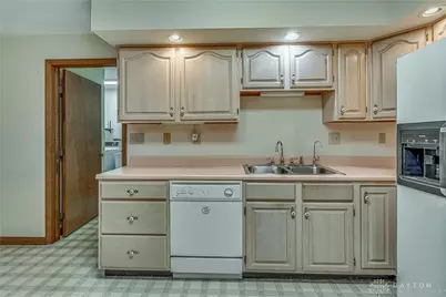 1741 Loch Ness Court, Beavercreek, OH 45432 - Photo 9