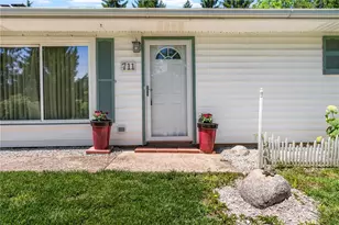 711 Upper Valley Pike, Springfield Twp, OH 45504 - Photo 9