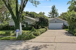 7520 President Ct, Dayton, OH 45414 - Photo 1