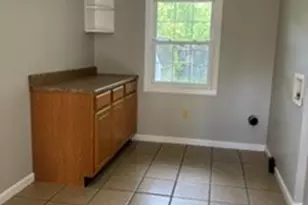 63 Ohio Ave, Sabina, OH 45169 - Photo 3