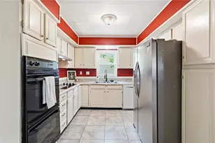 2327 Ned Dr, Moraine, OH 45439 - Photo 9