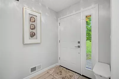 6820 Sycamore Creek Court, Washington Twp, OH 45459 - Photo 3