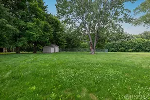 1922 Old Coach Rd, Springfield Twp, OH 45505 - Photo 45