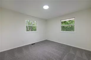 1922 Old Coach Rd, Springfield Twp, OH 45505 - Photo 25