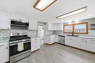 131 Hill St, Urbana, OH 43078 - Photo 15